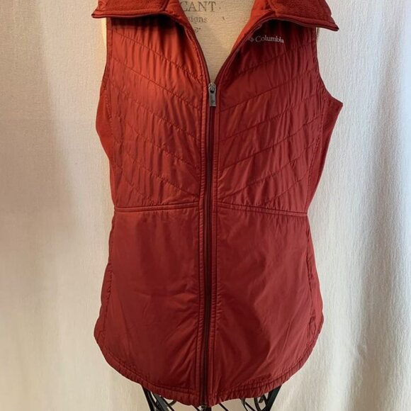 Columbia Sportwear Vest from the Women’s Heavenly™ Vest Collection: Size L - Picture 3 of 10